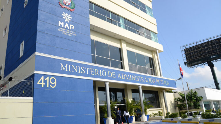 El MAP suspende labores en instituciones públicas del GSD