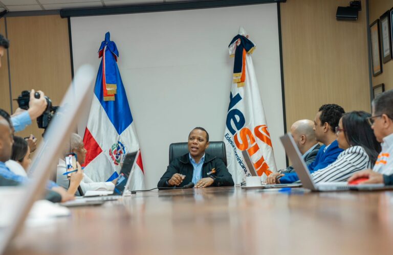 El Comité de Emergencias de Edesur activo plan de contingencia ante impacto de huracán Beryl