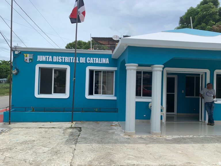 Comunidad de Catalina preparada ante paso de huracán Beryl