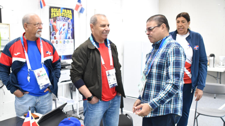 Camacho visita la villa de los Juegos Olímpicos París 2024