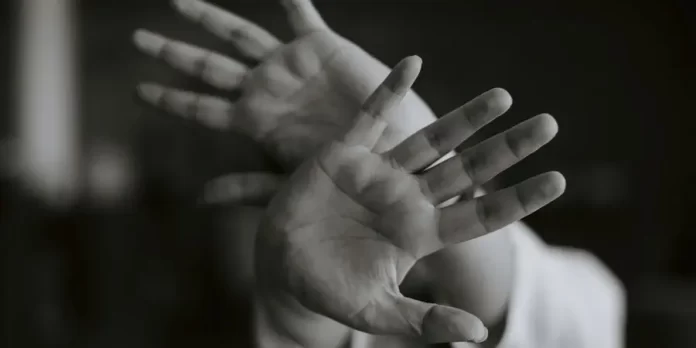 agresion-sexual Madre denuncia agresión a su hijo adolescente en Santiago