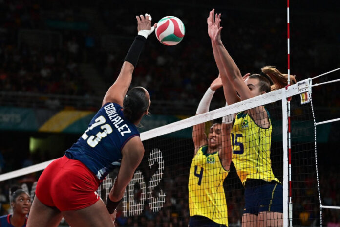 Brasil avanza a semifinales en Voleibol Femenino al vencer a RD