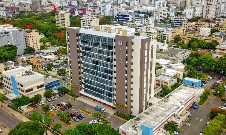 Pucmm reconocida como la universidad número uno