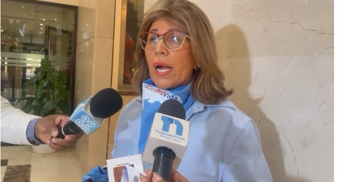 Patrocinio defiende entrega de kits a diputados