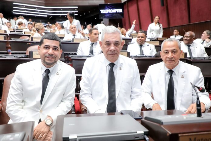 Diputados de Dominicanos por el Cambio y Alianza País forman bloque