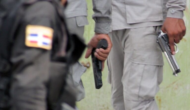 Hombre con múltiples órdenes de arresto cae abatido en enfrentamiento con la Policía