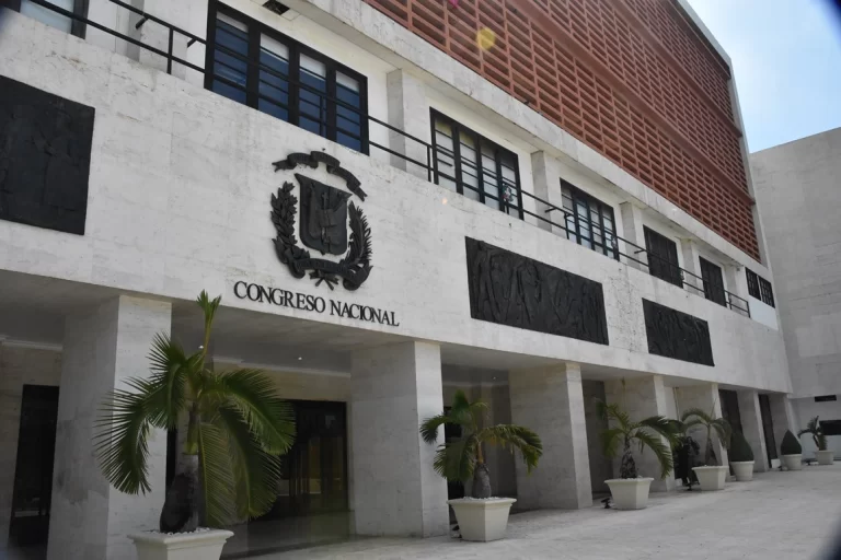 Propuesta de reducción de Diputados genera debate en República Dominicana