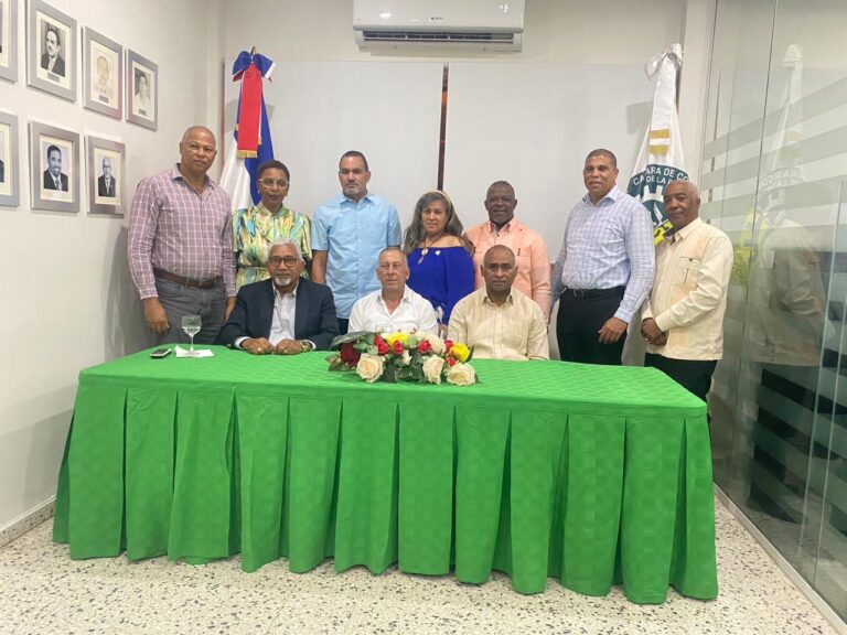 Senador Julito Fulcar inicia contacto para el Plan Estratégico y Desarrollo Provincial