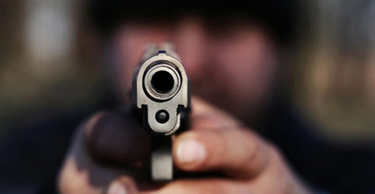 Joven muere de un tiro en el pecho al defender a amigo en Haina