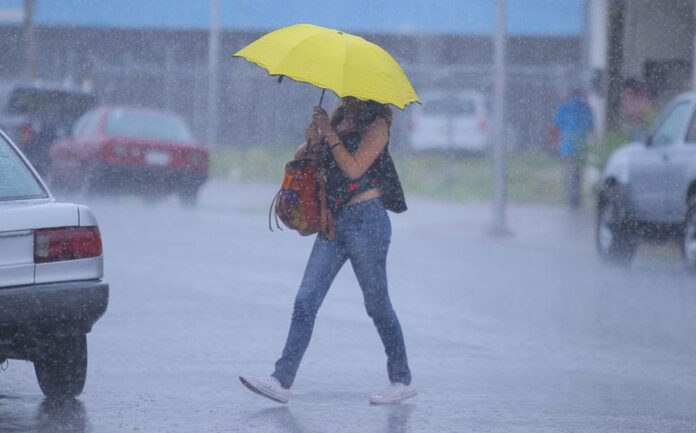 Vaguada y efectos locales provocan aguaceros y tormentas