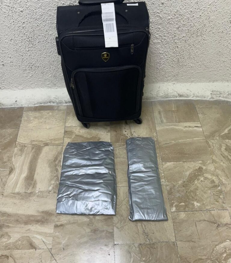 Detienen a mujer con 2.3 kilogramos de cocaína