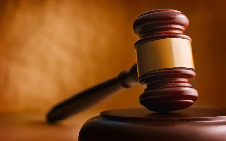 Condenan a 20 años de prisión a hombre por asesinato de su expareja