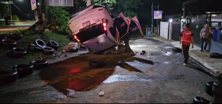 Persecución policial en Jarabacoa termina en accidente cerca del puente Jimenoa