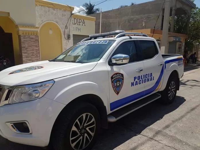 Hombre con supuestos problemas mentales roba guagua de la PN