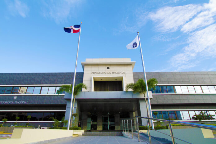 Ministerio de Hacienda recibe primer lugar en el EDI 2023
