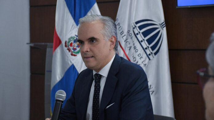 Ministro de Trabajo destaca beneficios de la reforma laboral