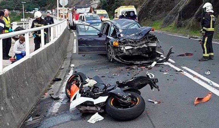 Niña fallece y dos heridos en accidente entre patana y motor