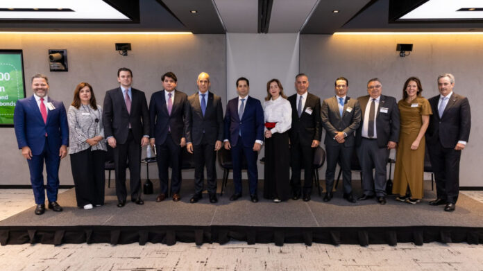 Superintendente de Valores participa en la Semana Dominicana 2024