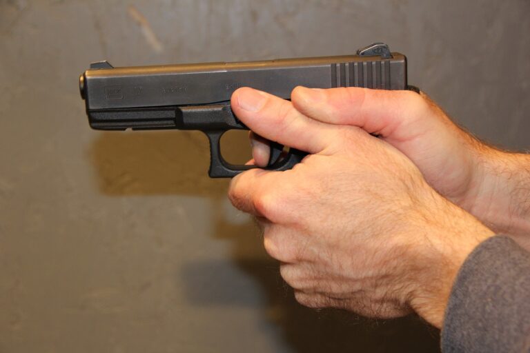 Pareja es asaltada a punta de pistola en el sector Gascue