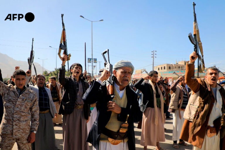 Los hutíes de Yemen son golpeados con fuerza por bombarderos norteamericanos B2