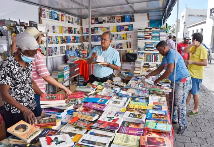 Ministerio de Cultura prepara apertura de la Feria del Libro 2024