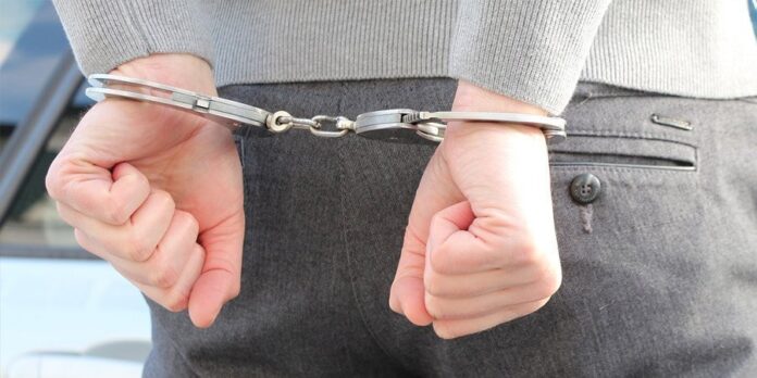 Detienen hombre acusado de robar 210 mil pesos en distribuidora de pollos