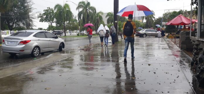 El DN y 26 provincias bajo alerta por lluvias