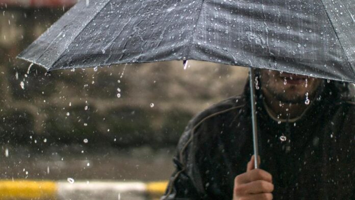 Ambiente húmedo y lluvias persistentes