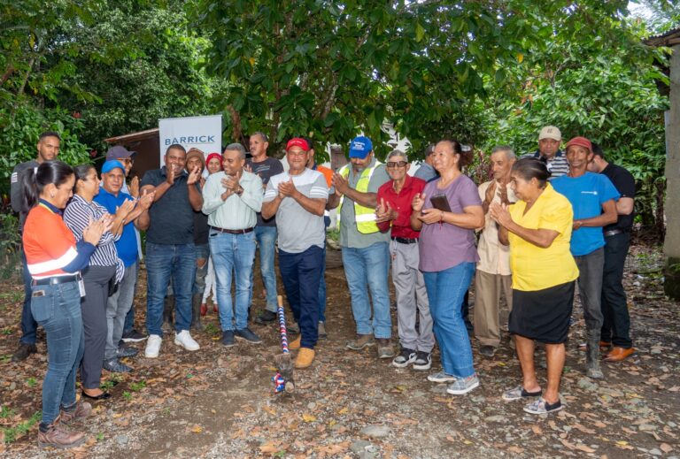 Barrick Pueblo Viejo inicia proyecto de agua potable en Hatillo