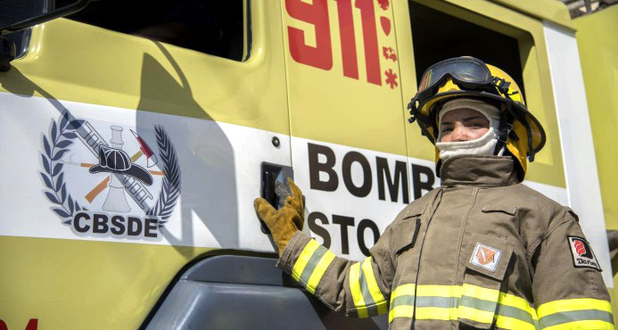 Incendio de gran magnitud afecta 15 viviendas en Gurabo