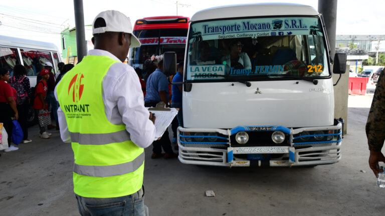 Intrant inspecciona 2,750 unidades de transporte público en operativo navideño