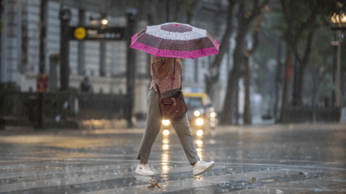 Lluvias débiles a moderadas en varias provincias