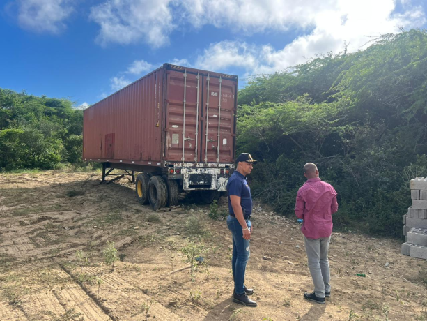 Dicrim recupera contenedor sustraído en Montecristi