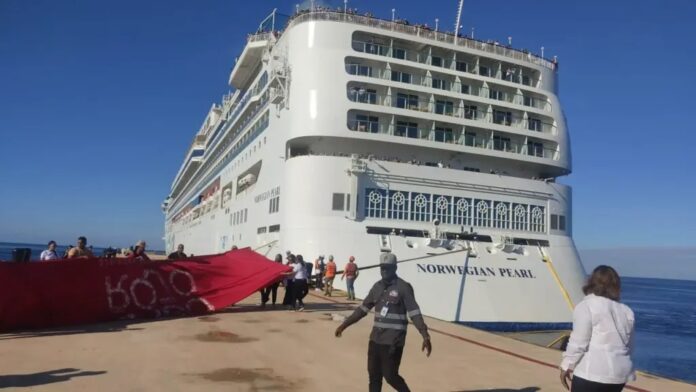 Pedernales recibe su primer crucero del 2025