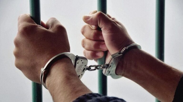 Arrestan a tres hombres por ataque a vivienda de vicealcaldesa en Sajoma