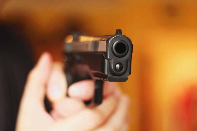 Dos hombres mueren por arma de fuego en La Romana