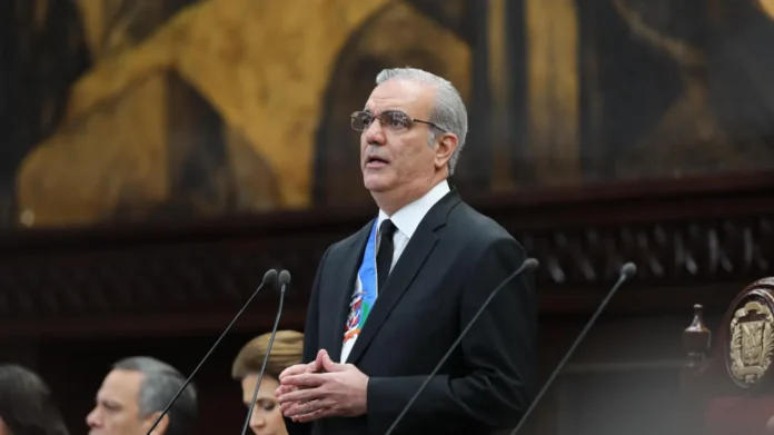 Presidente Abinader resalta impacto de Supérate