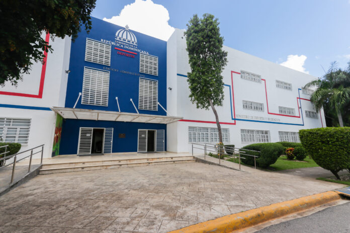 Miderec aporta RD$7 millones para Juegos Salesianos