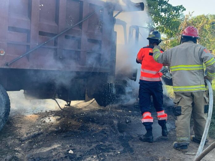 Tío y sobrino mueren electrocutados en Higüey