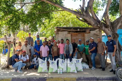 Utepda entrega agroinsumos a agricultores del Proyecto Las Cañitas
