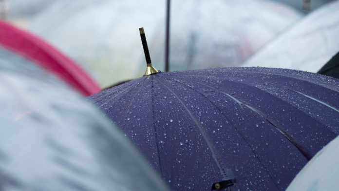 Persisten las lluvias en gran parte del país por vaguada