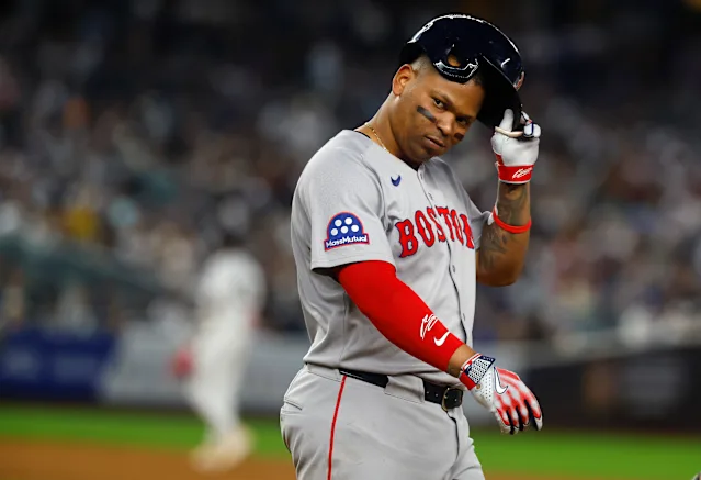 Medias Rojas envían a Devers a los Gigantes en sorprendente mega cambio
