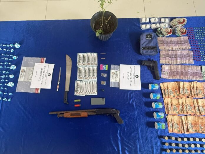DNCD ejecuta operativos contra el microtráfico en Los Mina y los frailes; arresta al mello y al flaco DNCD ejecuta operativos contra el microtráfico en Los Mina y los frailes; arresta al mello y al flaco