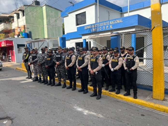 WhatsApp Image 2025-08-29 at 9.17.33 AM Refuerzan ofensiva contra microtráfico en DN: 12 arrestados y 6,000 gramos ocupados