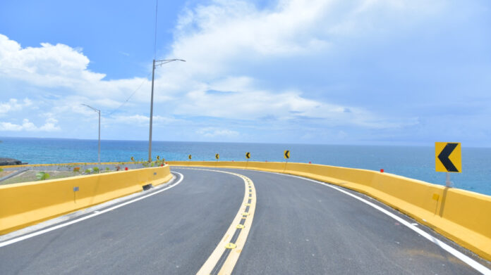 Ministerio Obras Públicas anuncia apertura del paso a desnivel de la avenida Hípica totalmente renovado