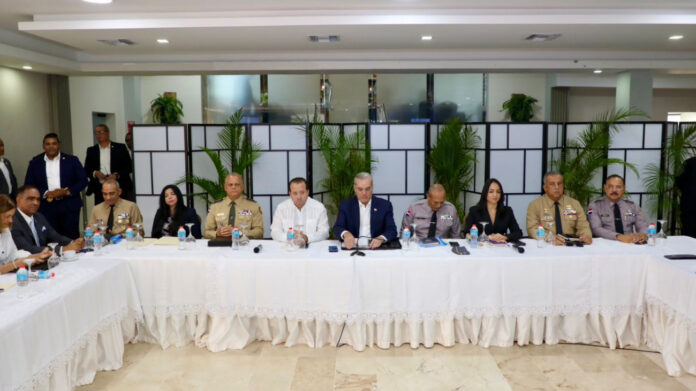 Presidente Abinader encabeza reunión de seguimiento al Plan de Seguridad Ciudadana Presidente Abinader encabeza reunión de seguimiento al Plan de Seguridad Ciudadana