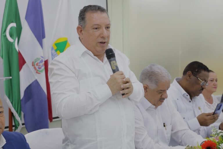 COOPNAMA y MEDICOOP firman acuerdo de coopey