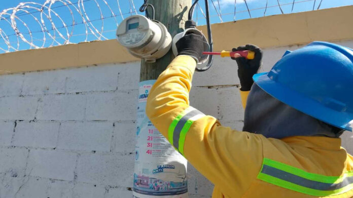 Edesur recupera energía y factura RD 46 millones por conexiones ilegales Edesur recupera energía y factura RD 46 millones por conexiones ilegales