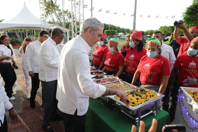 Abinader lanza “Navidad 360”, el mayor operativo social de fin de año