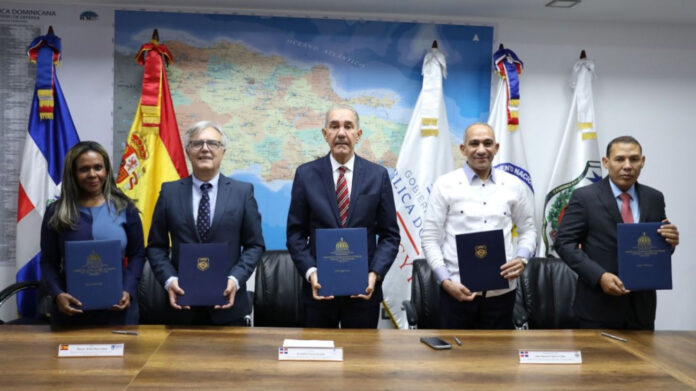Mescyt, DNCD, DNI y SESI firman acuerdo para fortalecer cooperación académica Mescyt, DNCD, DNI y SESI firman acuerdo para fortalecer cooperación académica